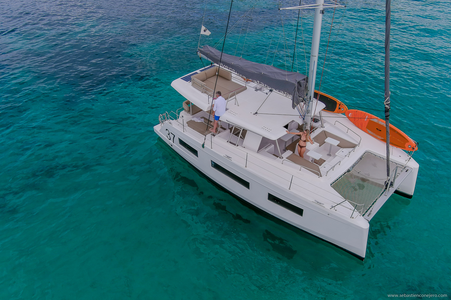 Aventura 37 DC
