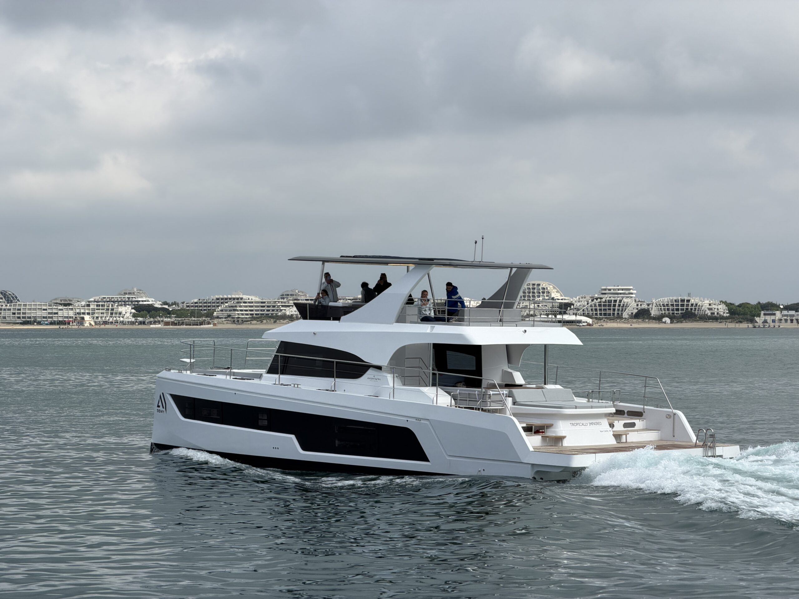 Aventura 56 MY