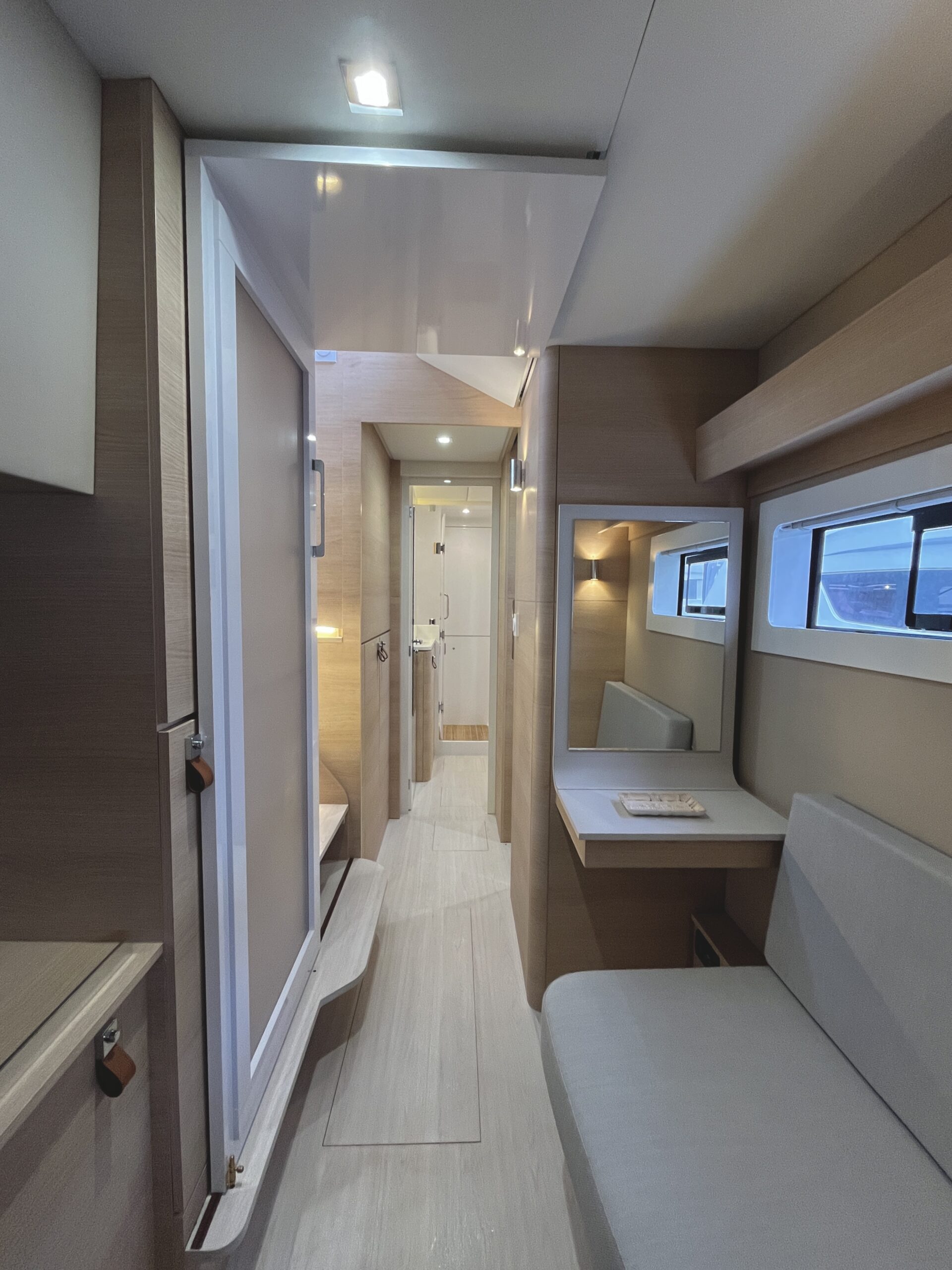 Aventura 37 Explorer
