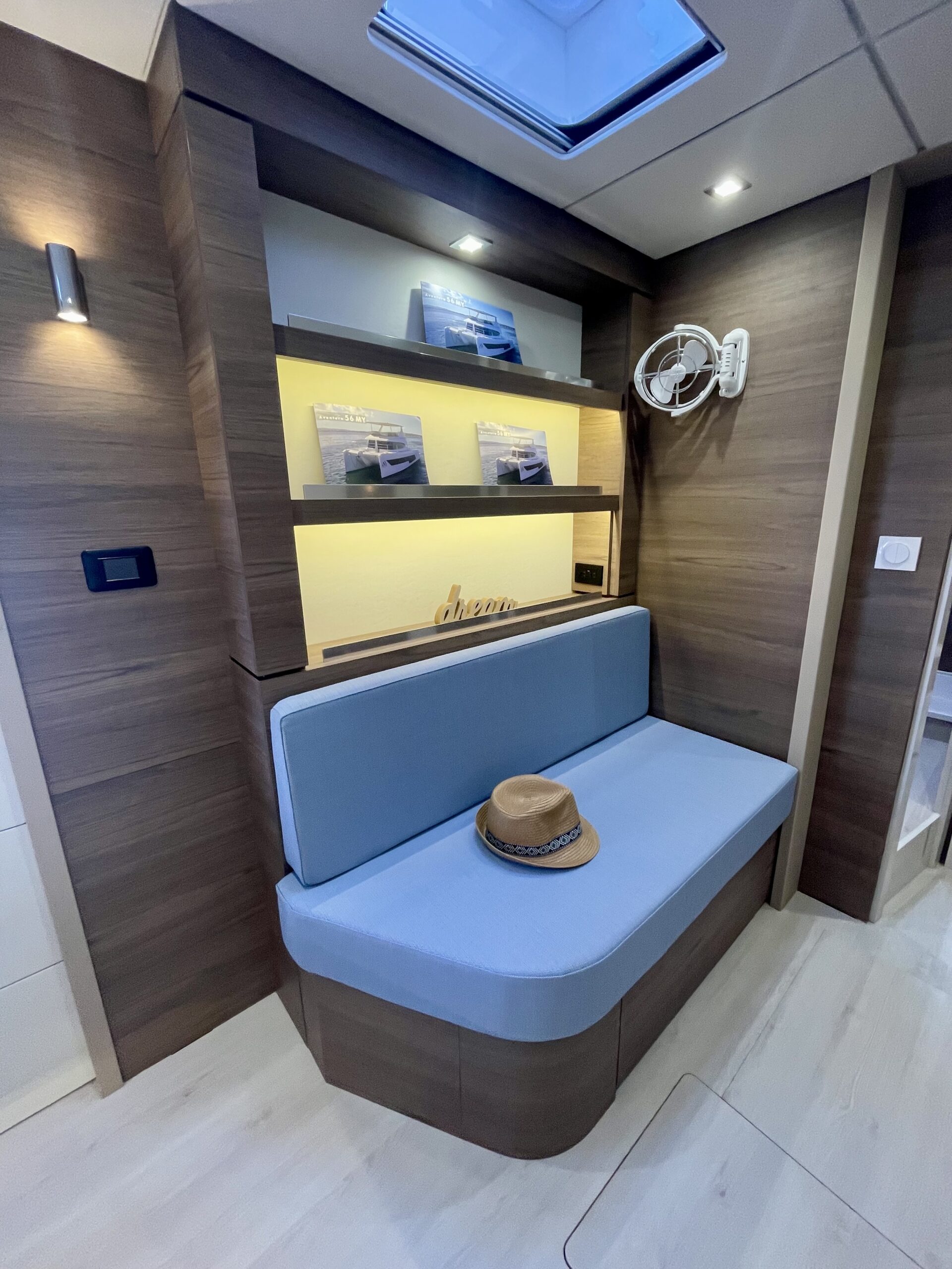Aventura 56 MY